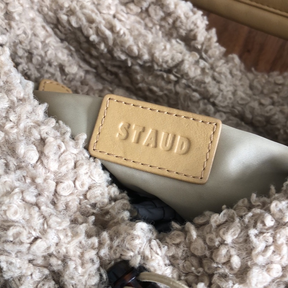 Staud Felix Sherpa Tote Color Doe -Doe Faux Fur - Picture 10 of 10